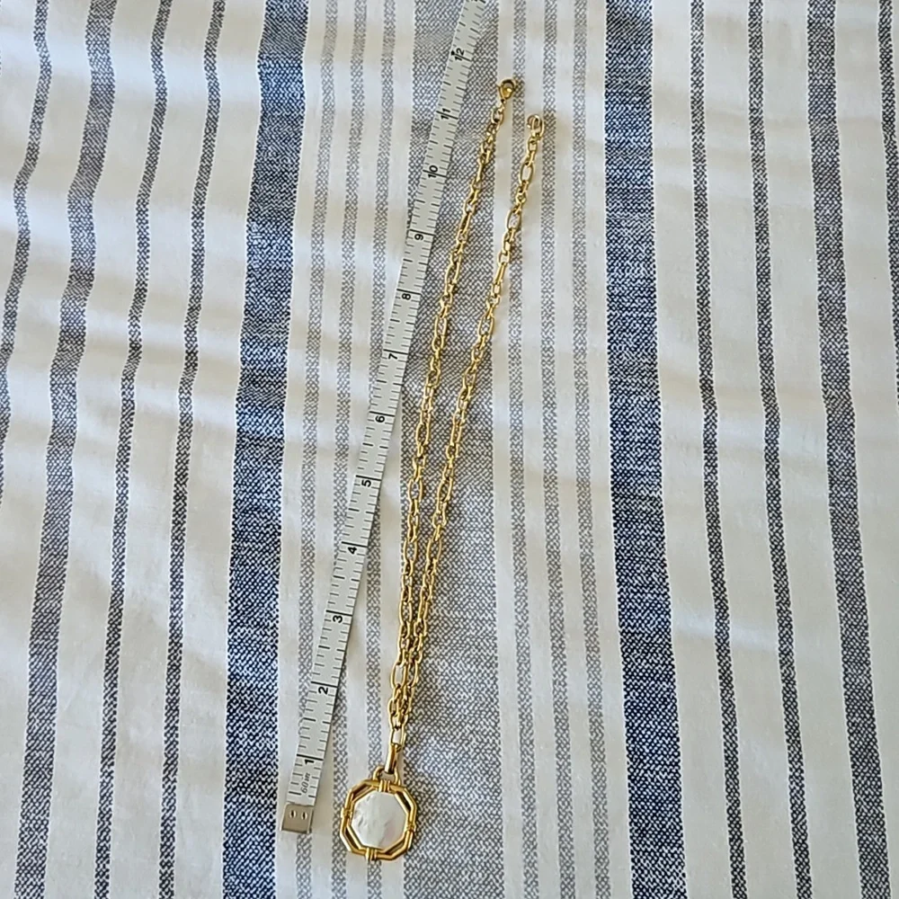 LN Noonday pendant necklace - Picture 6 of 8